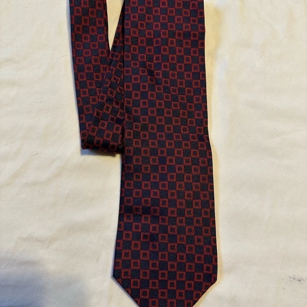 Jack English Richel Repp Tie Navy Red 100% Silk Handmade in Spain 56” x 3.75”